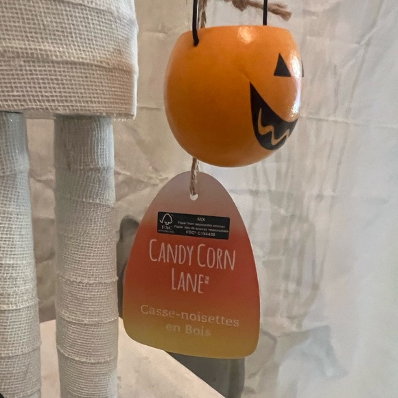 Candy Cane Lane Mummy Decor - Picture 5 of 6